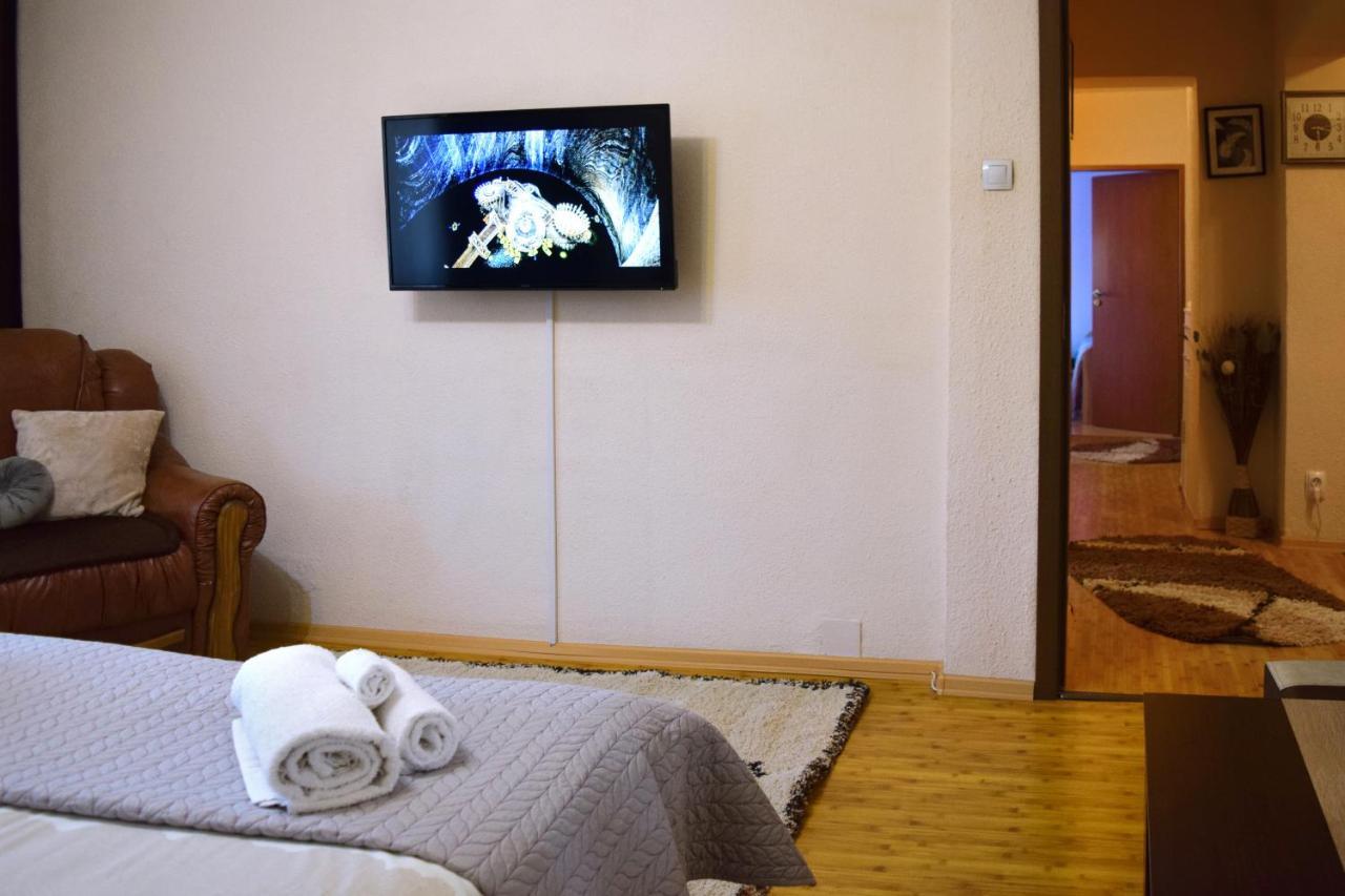Central Park Apartment ทูร์ดา ภายนอก รูปภาพ